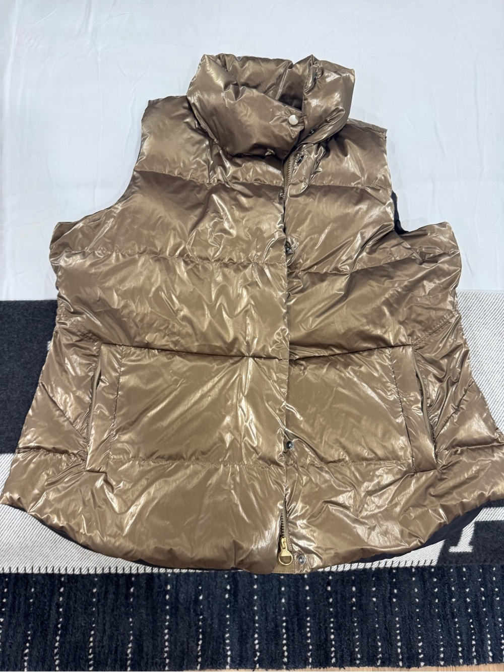 Women’s Quilted Puffer Vest in Metallic Gold